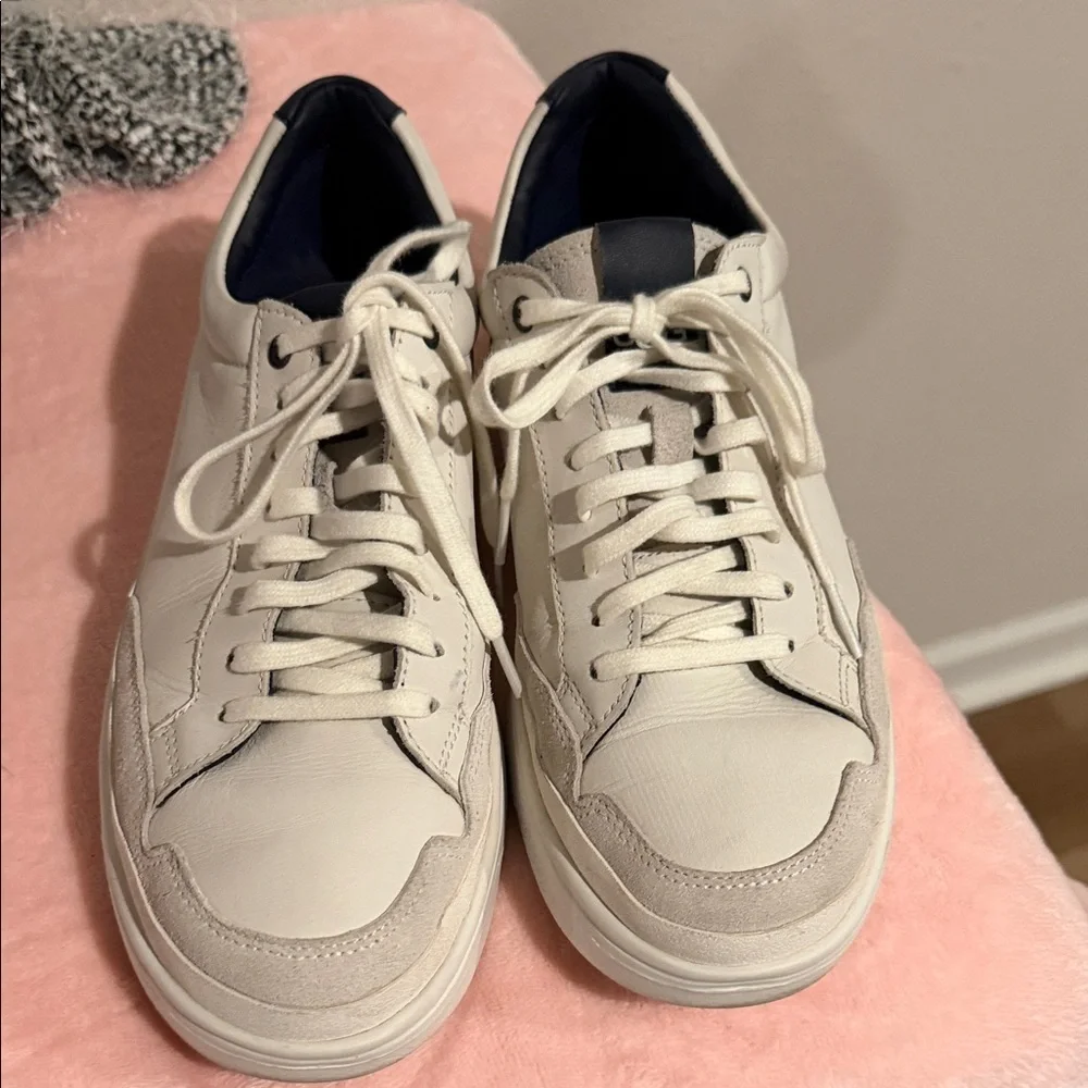 UGG Men's Off-White Sneakers